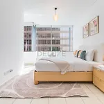 Fully Furnished 2Br, Few Mins From Emirates Towers, Burj Khalifa With City Views, Sky Gardens, Difc By Deluxe Holiday Homes