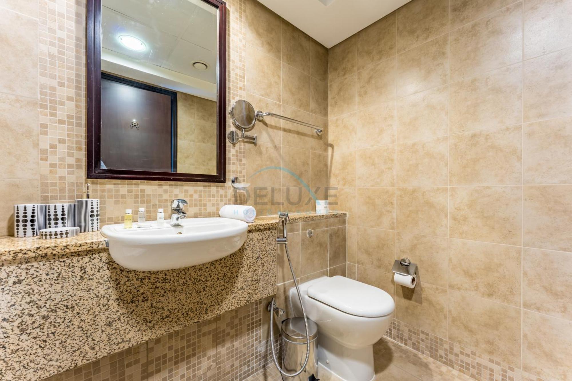Fully Furnished 2br, Few Mins From Emirates Towers, Burj Khalifa With Views, Sky Gardens, Difc By Deluxe Homes Apartment