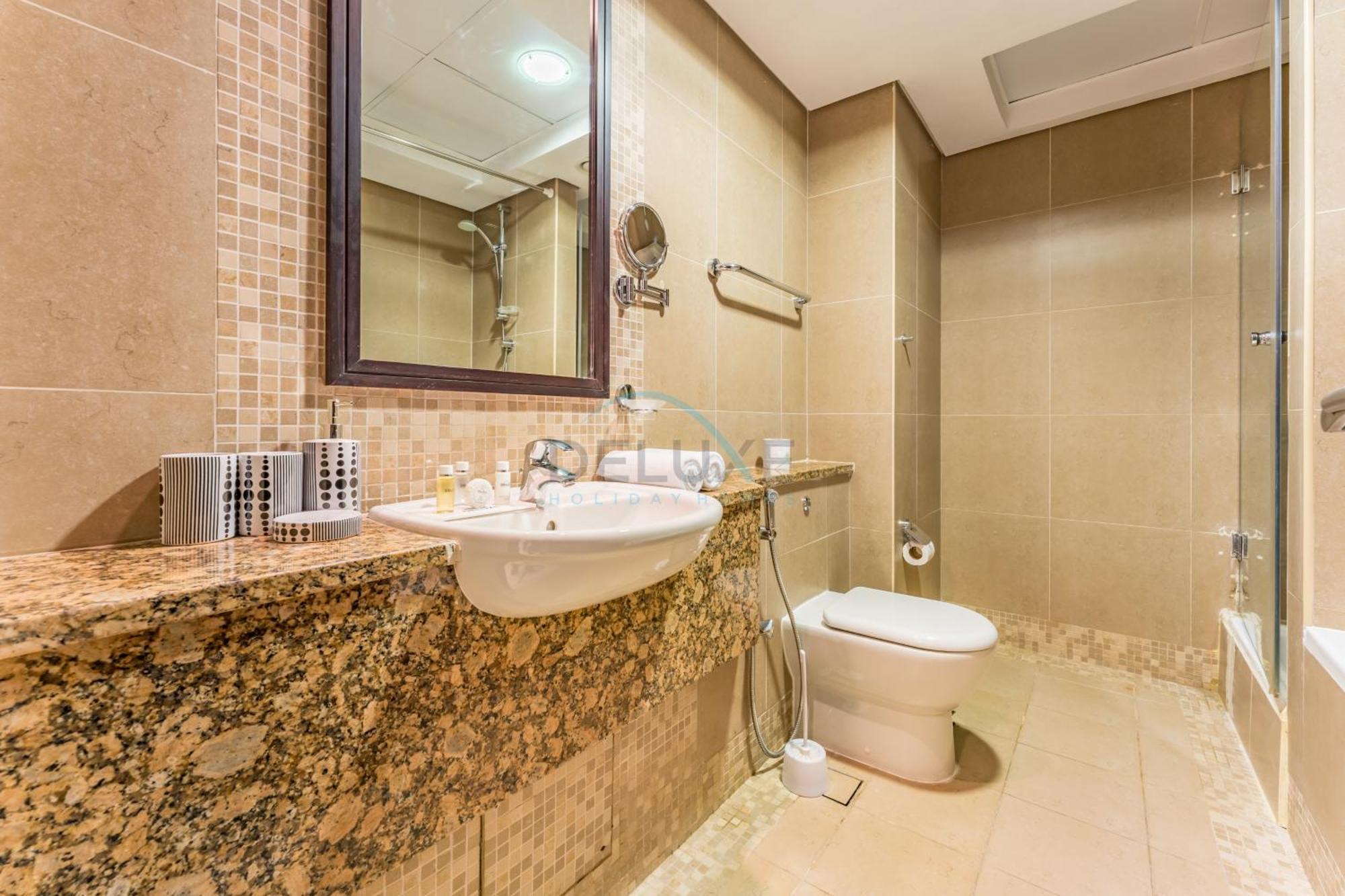 Apartment Fully Furnished 2br, Few Mins From Emirates Towers, Burj Khalifa With Views, Sky Gardens, Difc By Deluxe Homes Dubai